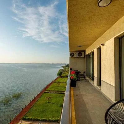 Rental of a comfortable 2-room apartment, 58 m², Mamaia, Romania